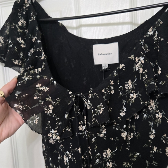 Reformation Gaelle Dress Lucien Black White Ruffle Flutter Sleeves Off Shoulder - Picture 10 of 16